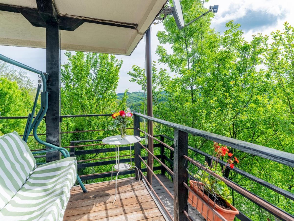 Hotel Casuta Cu Trandafiri Slănic Exteriér fotografie