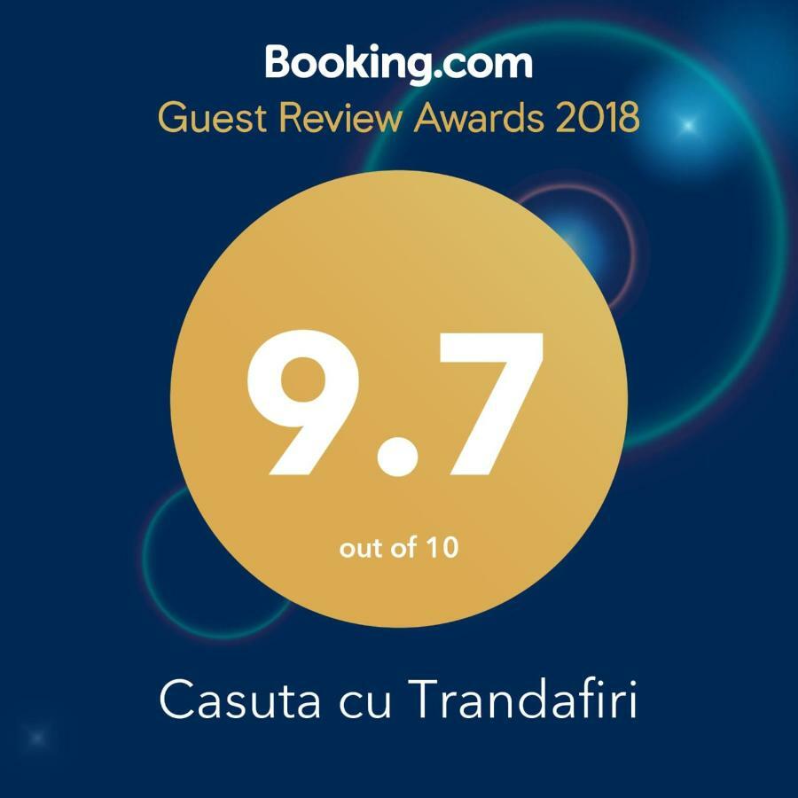 Hotel Casuta Cu Trandafiri Slănic Exteriér fotografie